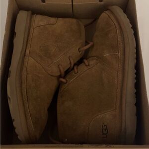 UGG women’s chestnut brown Boots